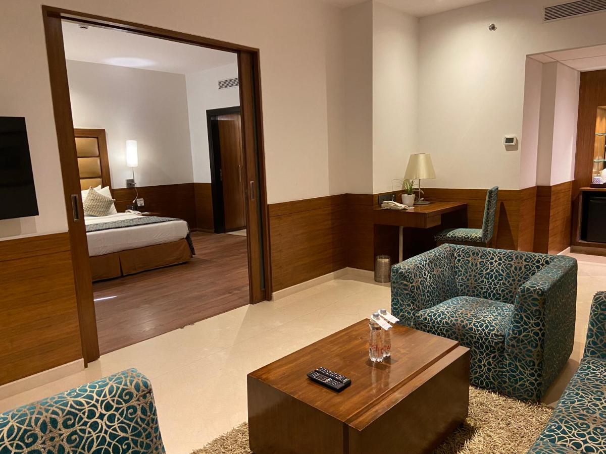 Fortune Select Exotica - Member ITC Hotel Group Navi Mumbai Esterno foto