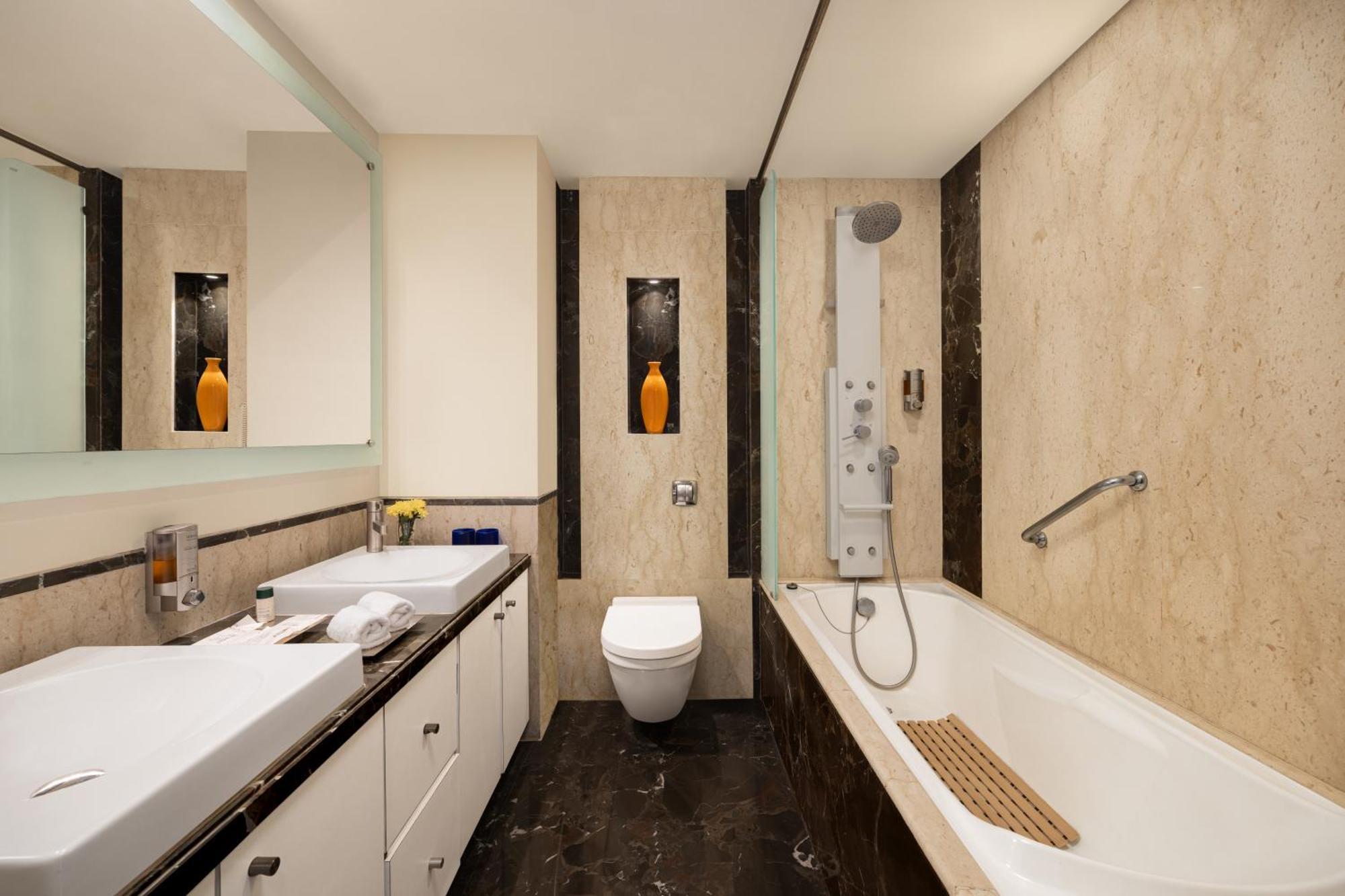 Fortune Select Exotica - Member ITC Hotel Group Navi Mumbai Esterno foto